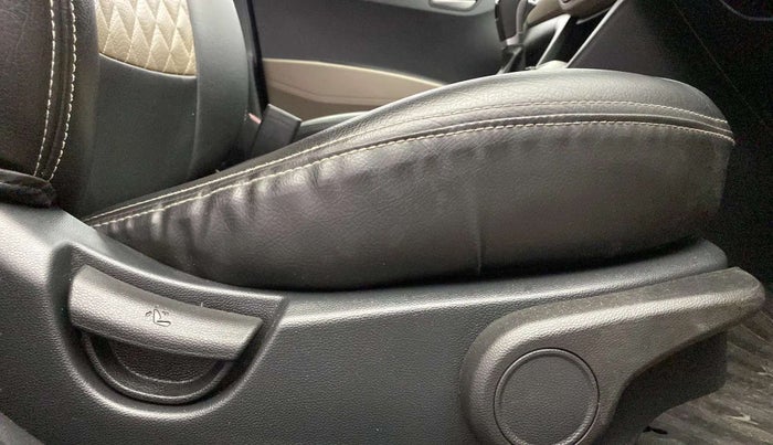 2015 Hyundai Grand i10 ASTA AT 1.2 KAPPA VTVT, Petrol, Automatic, 49,819 km, Driver Side Adjustment Panel