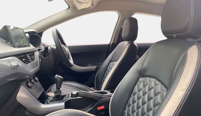 2022 Tata NEXON XE PETROL, Petrol, Manual, 27,032 km, Right Side Front Door Cabin