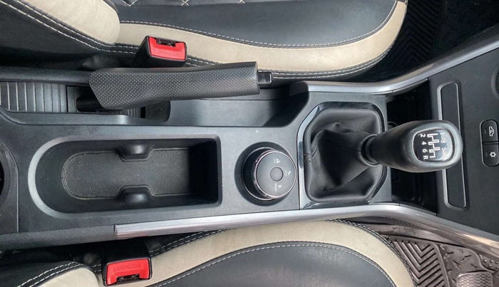 2022 Tata NEXON XE PETROL, Petrol, Manual, 27,032 km, Gear Lever