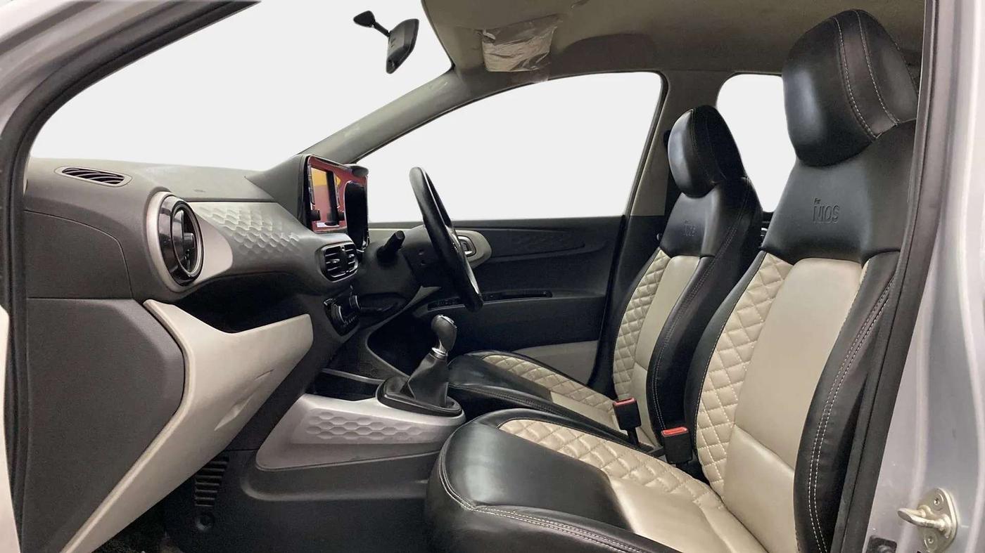 2021 Hyundai GRAND I10 NIOS SPORTZ 1.2 KAPPA VTVT CNG, CNG, Manual, 62,072 km, Right Side Front Door Cabin
