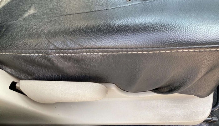 2014 Maruti Celerio VXI, Petrol, Manual, 65,748 km, Driver Side Adjustment Panel