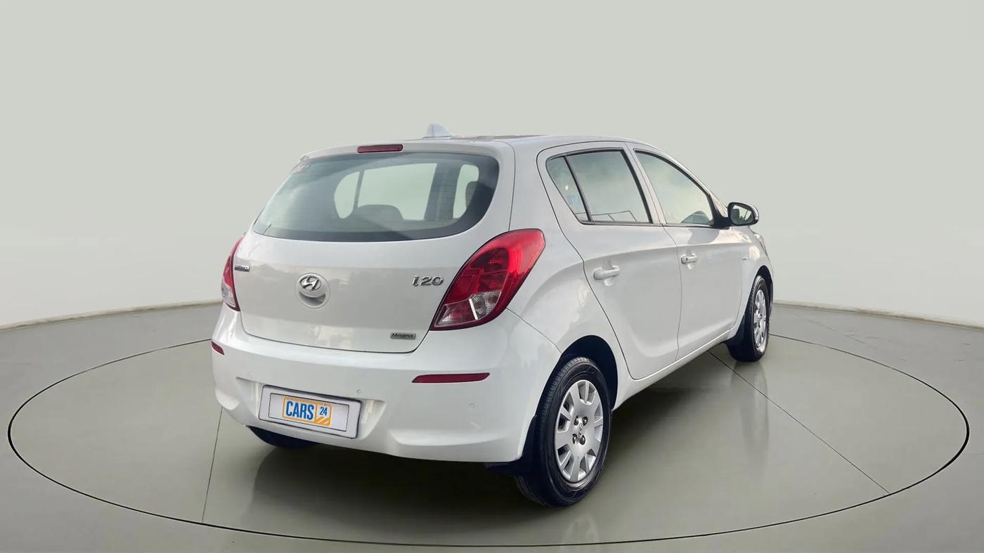 2013 Hyundai i20 MAGNA (O) 1.2, Petrol, Manual, 61,180 km, Right Back Diagonal