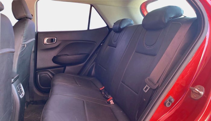 2019 Hyundai VENUE SX 1.0 TURBO, Petrol, Manual, 18,263 km, Right Side Rear Door Cabin