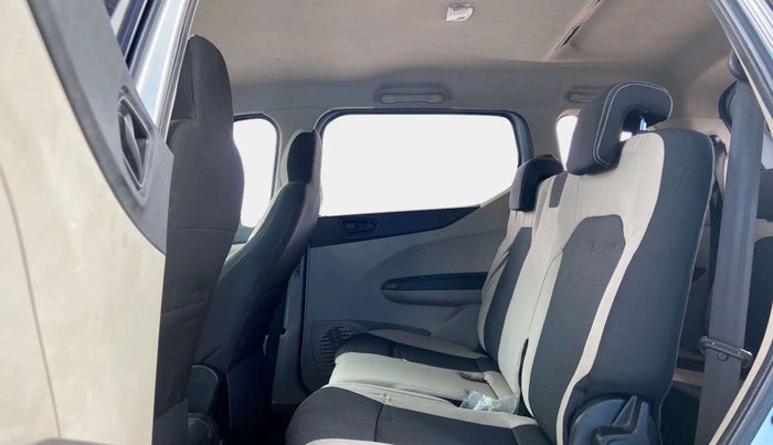 2019 Renault TRIBER RXT, Petrol, Manual, 77,622 km, Right Side Rear Door Cabin