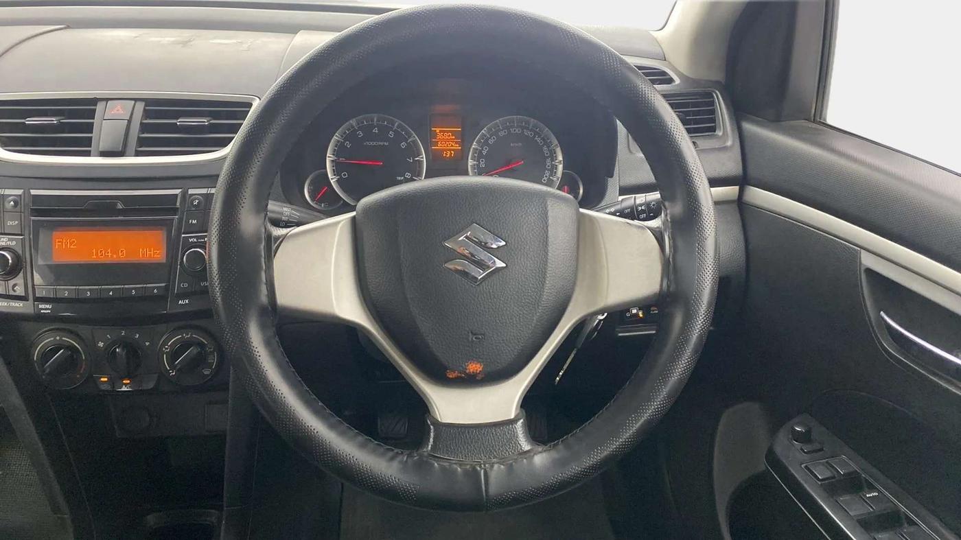 2016 Maruti Swift VXI, Petrol, Manual, 60,341 km, Steering Wheel Close Up