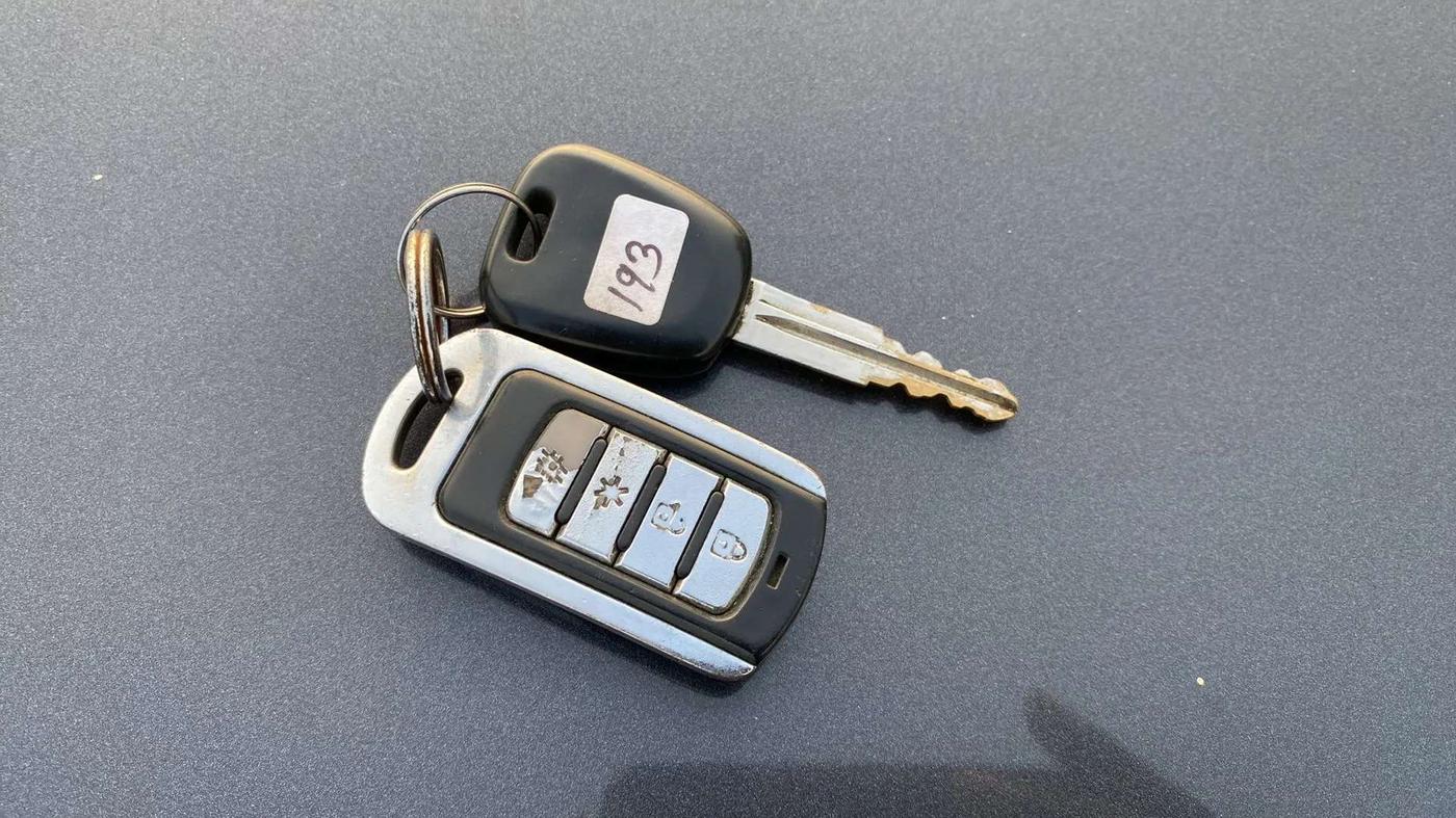 2015 Maruti Alto 800 LXI, Petrol, Manual, 63,037 km, Key Close Up