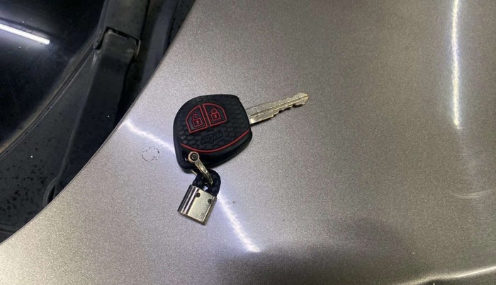 2021 Maruti Baleno DELTA PETROL 1.2, Petrol, Manual, 59,587 km, Key Close Up
