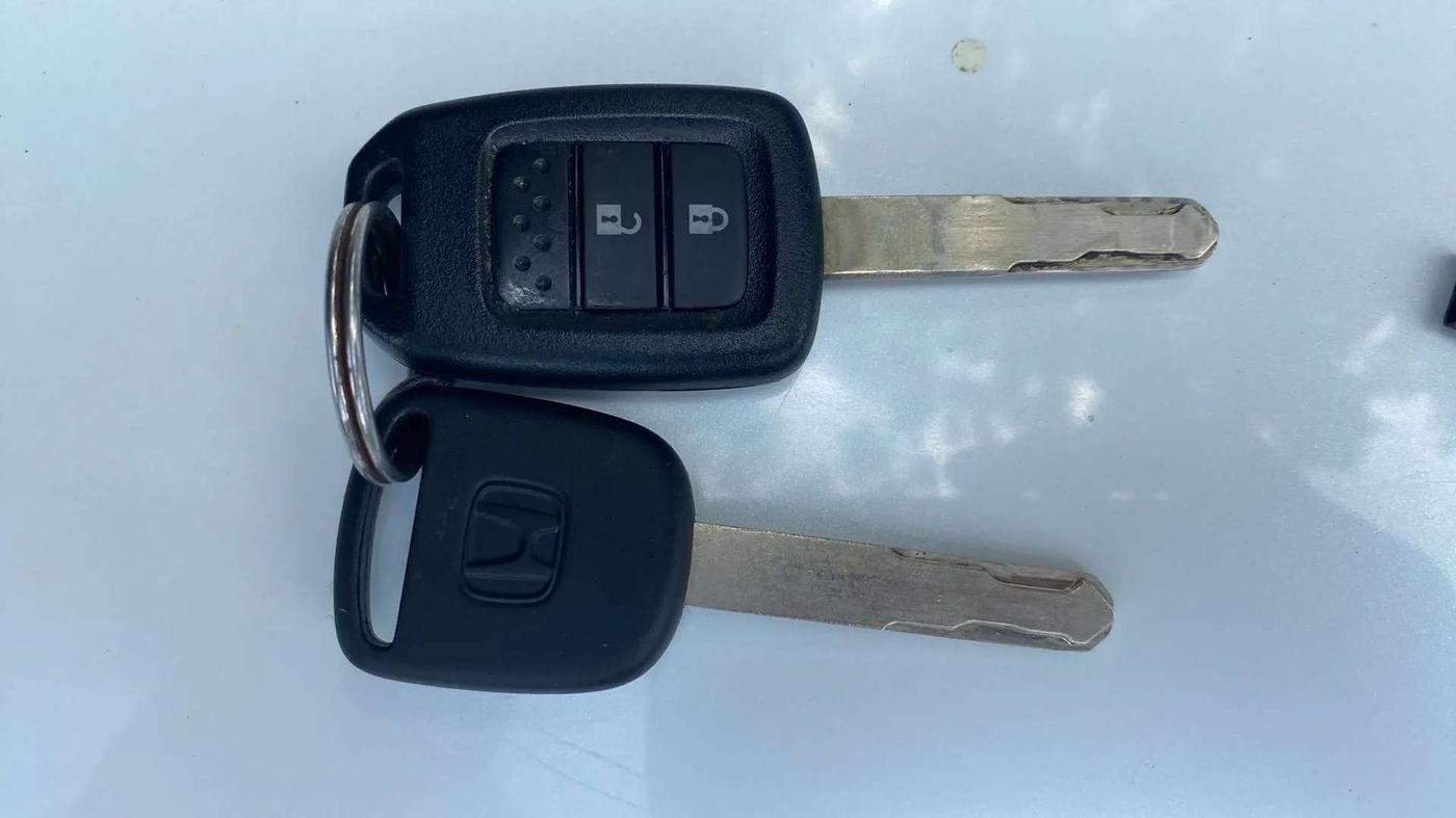 2019 Honda Amaze 1.2L I-VTEC S, Petrol, Manual, 30,650 km, Key Close Up