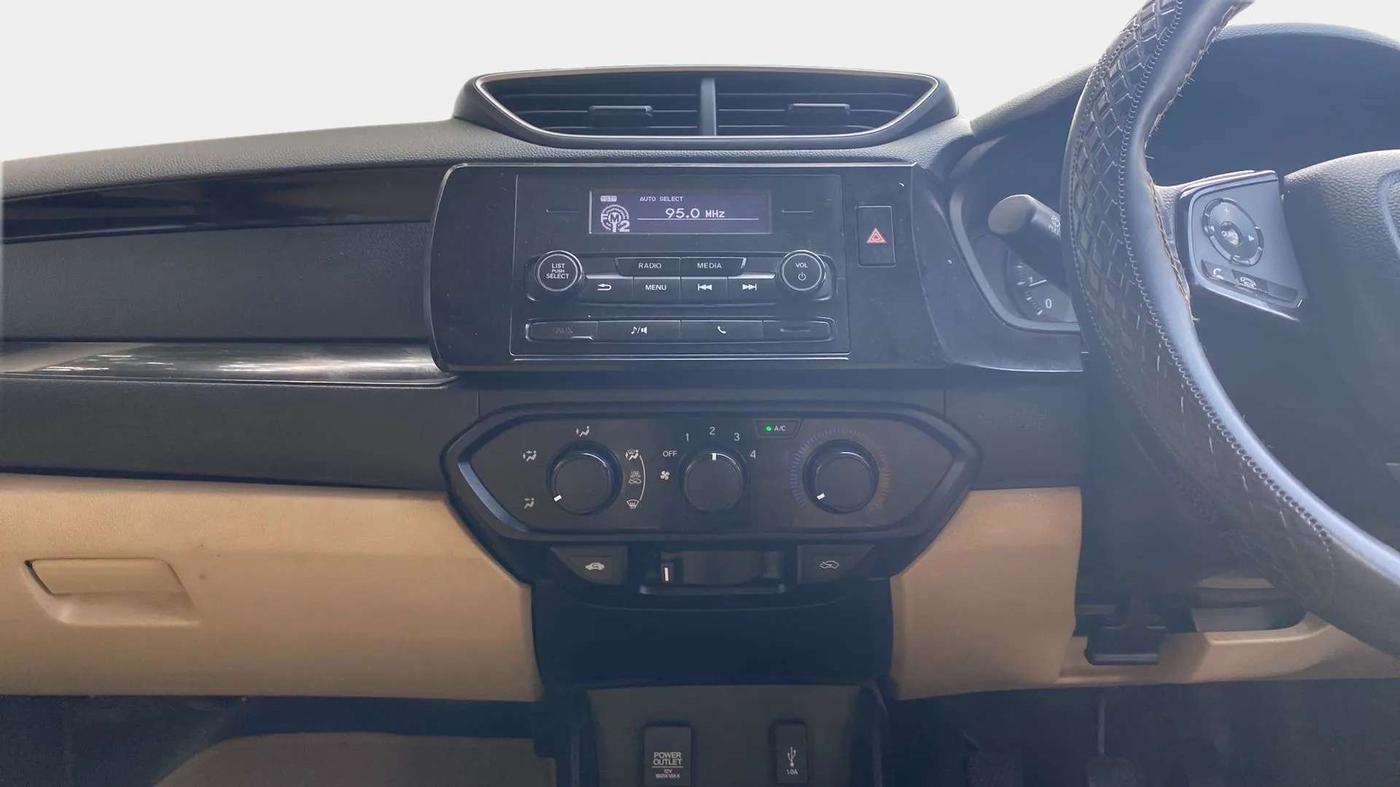 2019 Honda Amaze 1.2L I-VTEC S, Petrol, Manual, 30,650 km, Air Conditioner