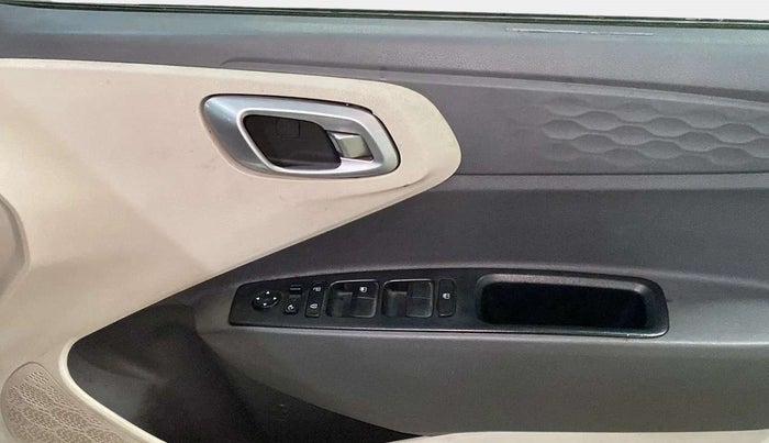 2020 Hyundai AURA SX PLUS 1.2 AMT CRDI, Diesel, Automatic, 58,569 km, Driver Side Door Panels Control