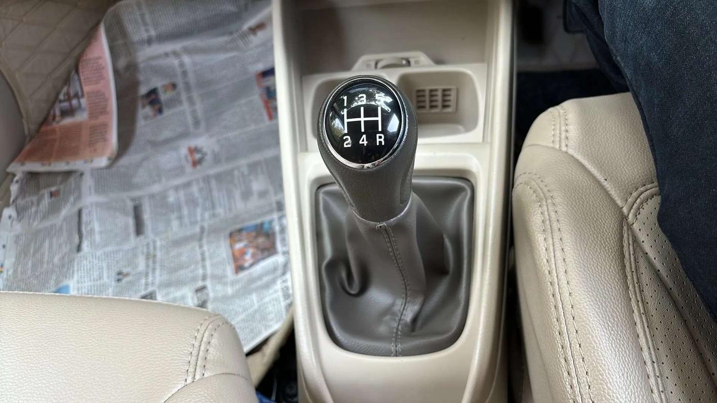 2023 Maruti Ertiga   VXI (O) CNG, CNG, Manual, 30,943 km, Gear Lever