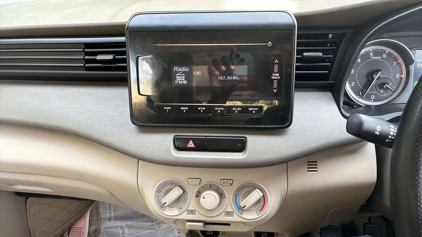 2023 Maruti Ertiga   VXI (O) CNG, CNG, Manual, 30,943 km, Air Conditioner