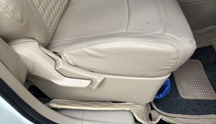 2023 Maruti Ertiga   VXI (O) CNG, CNG, Manual, 30,943 km, Driver Side Adjustment Panel