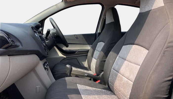 2019 Tata Tiago XT PETROL, Petrol, Manual, 47,189 km, Right Side Front Door Cabin