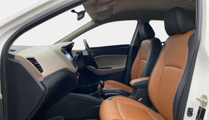 2019 Hyundai Elite i20 MAGNA PLUS 1.2, Petrol, Manual, 27,960 km, Right Side Front Door Cabin