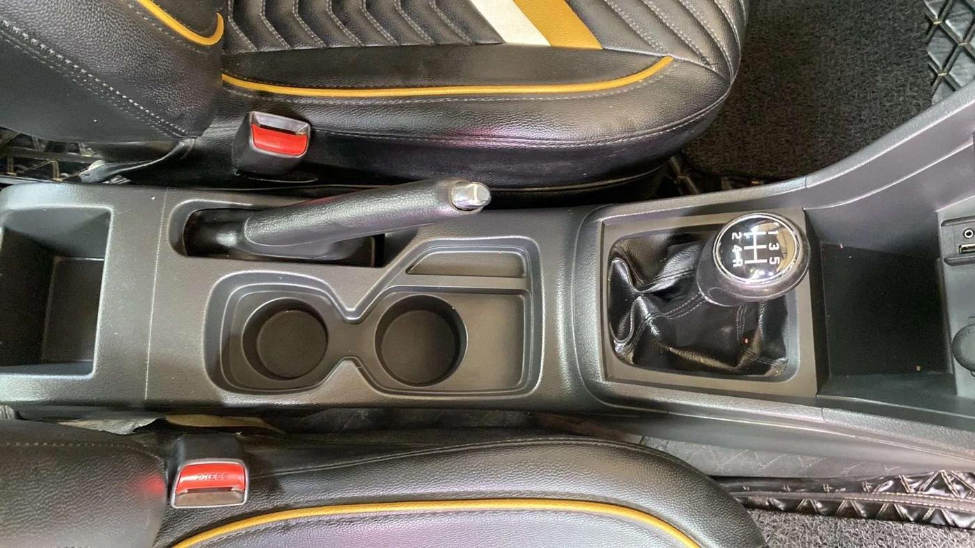 2017 Maruti Vitara Brezza ZDI, Diesel, Manual, 22,658 km, Gear Lever