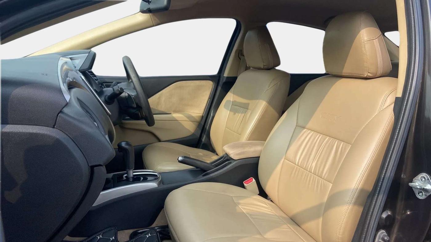 2017 Honda City 1.5L I-VTE V CVT, Petrol, Automatic, 54,319 km, Right Side Front Door Cabin