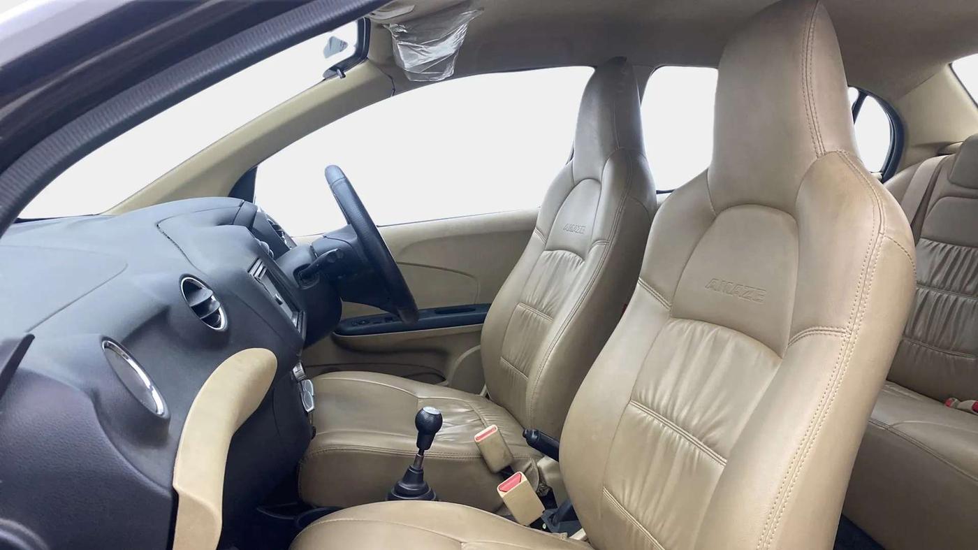 2015 Honda Amaze 1.2L I-VTEC S, Petrol, Manual, 41,198 km, Right Side Front Door Cabin