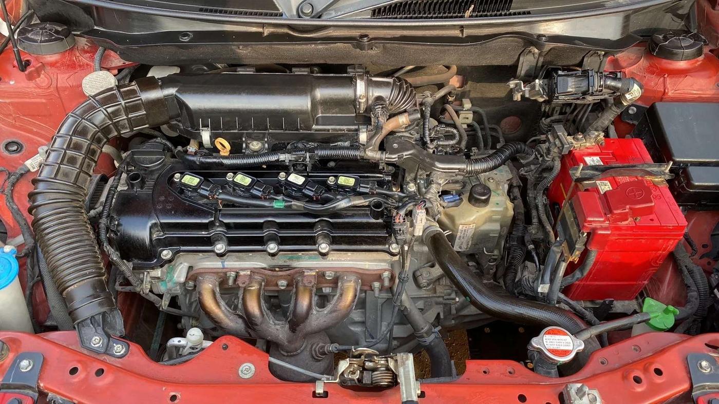 2018 Maruti Swift ZXI PLUS AMT, CNG, Automatic, 49,261 km, Open Bonet