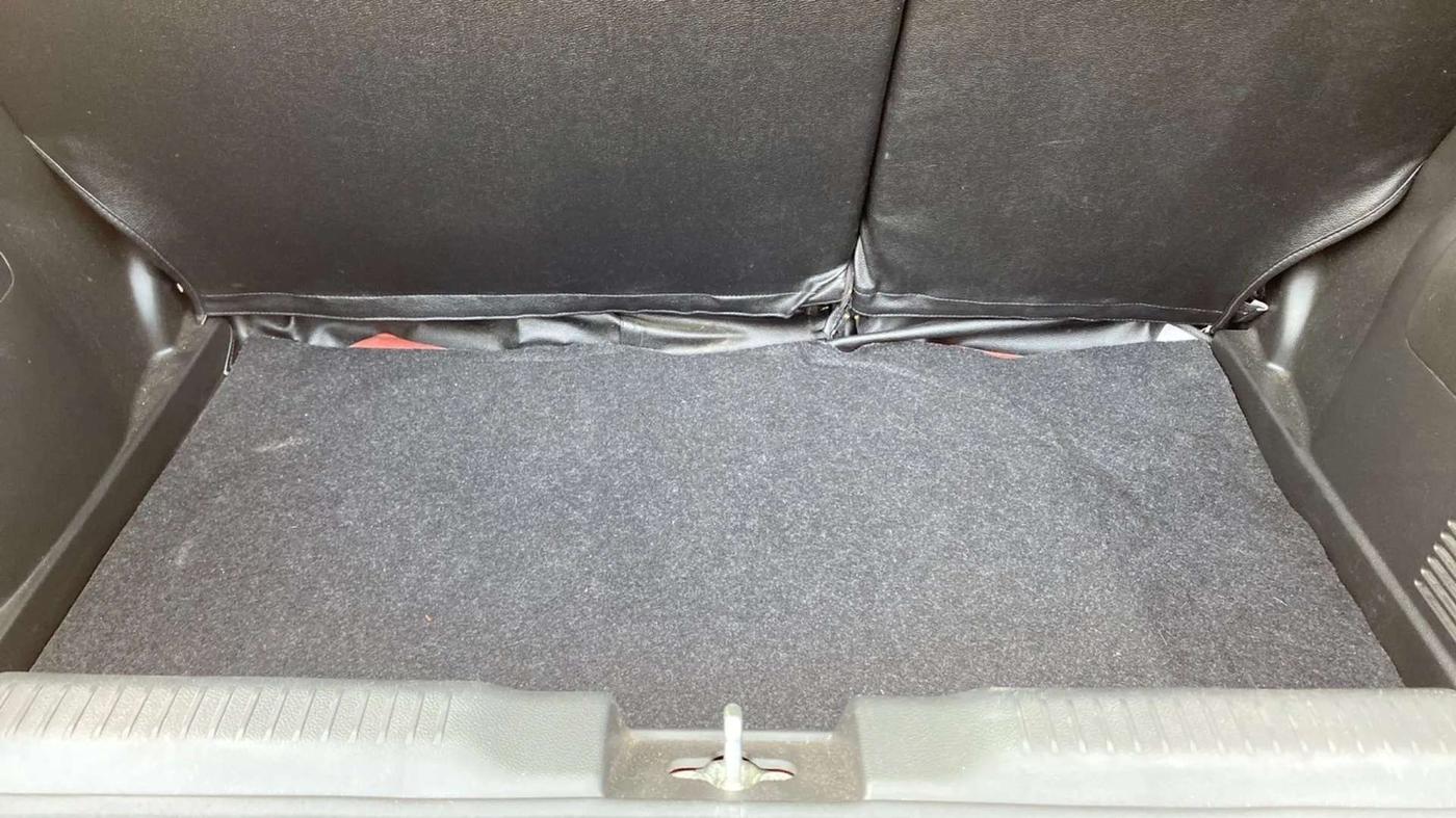 2018 Maruti Swift ZXI PLUS AMT, CNG, Automatic, 49,261 km, Boot Inside
