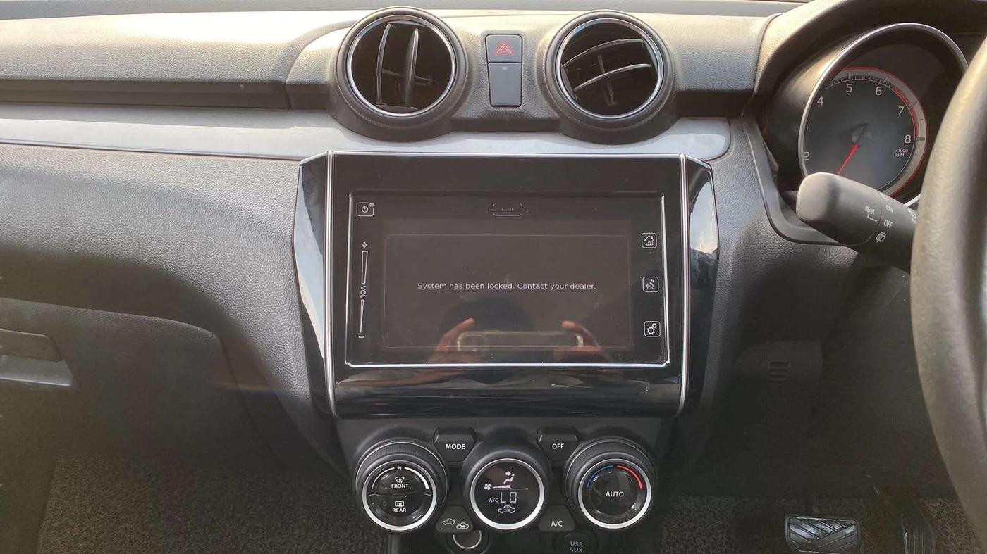 2018 Maruti Swift ZXI PLUS AMT, CNG, Automatic, 49,261 km, Air Conditioner
