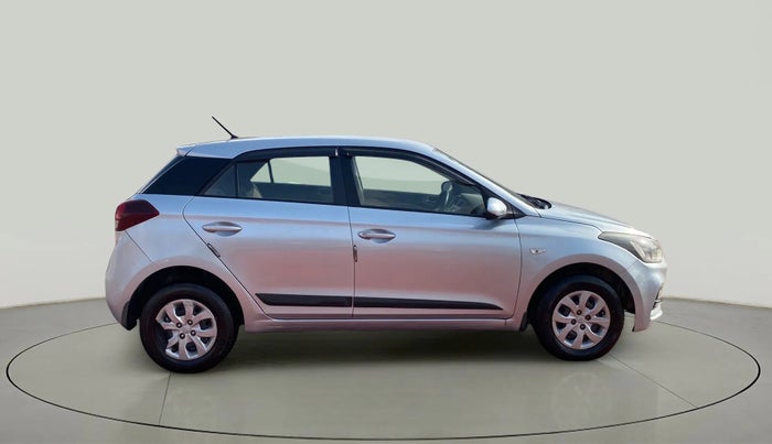 2020 Hyundai Elite i20 MAGNA PLUS 1.2, Petrol, Manual, 33,314 km, Right Side View