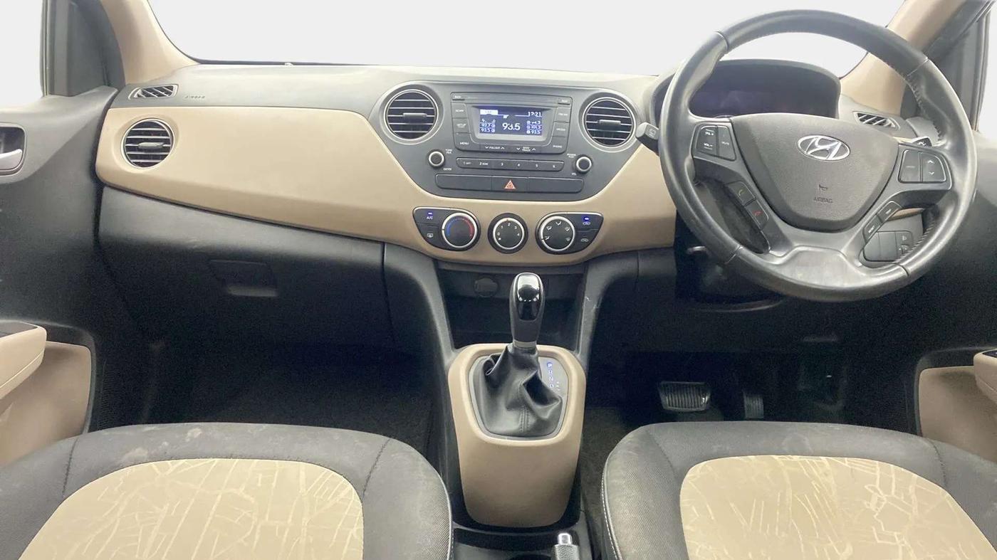 2016 Hyundai Grand i10 ASTA (O) AT 1.2 KAPPA VTVT, Petrol, Automatic, 62,188 km, Dashboard