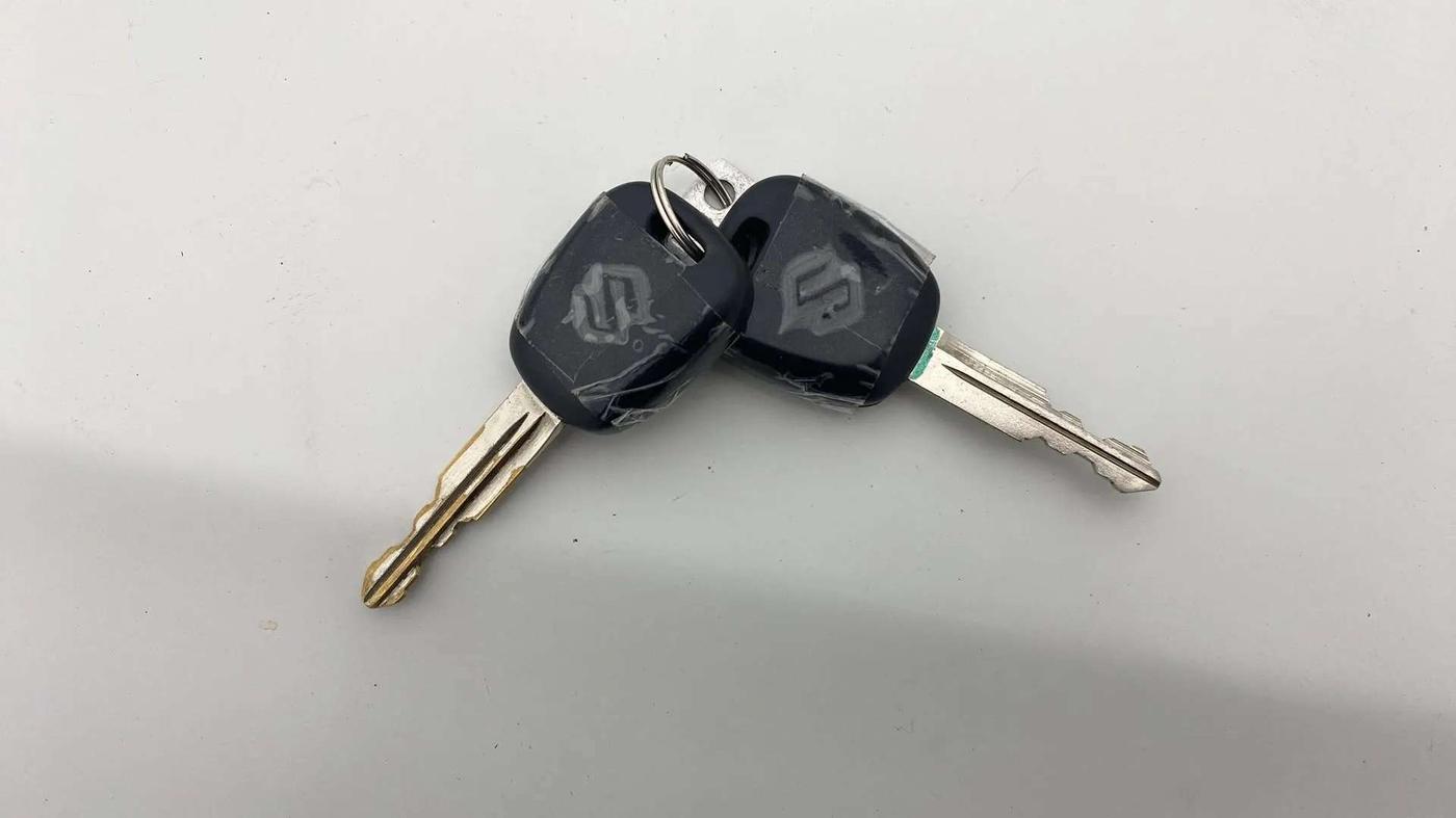 2019 Maruti Alto LXI CNG, CNG, Manual, 72,767 km, Key Close Up