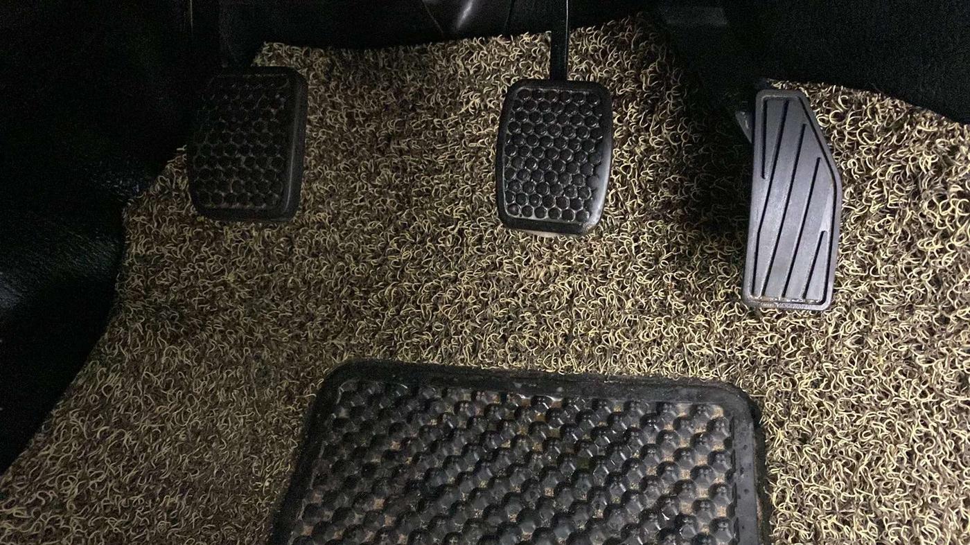 2019 Maruti Alto LXI CNG, CNG, Manual, 72,767 km, Pedals