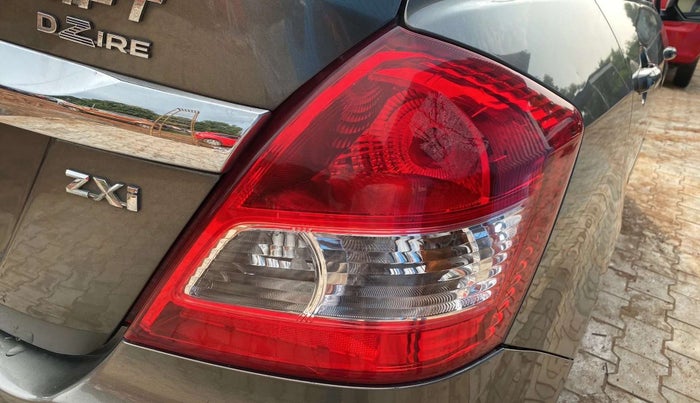 2015 Maruti Swift Dzire ZXI, Petrol, Manual, 39,415 km, Right tail light - < 2 inches,no. = 2