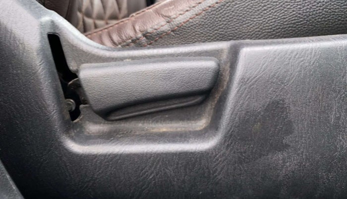 2020 Maruti Alto LXI CNG, CNG, Manual, 8,421 km, Driver Side Adjustment Panel