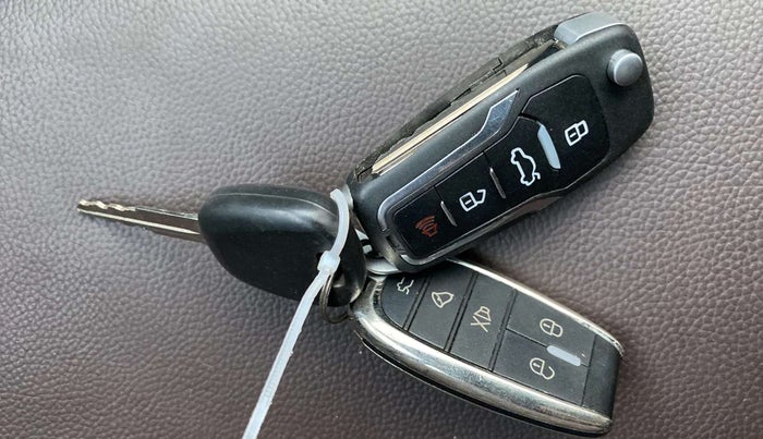 2020 Maruti Alto LXI CNG, CNG, Manual, 8,421 km, Key Close Up