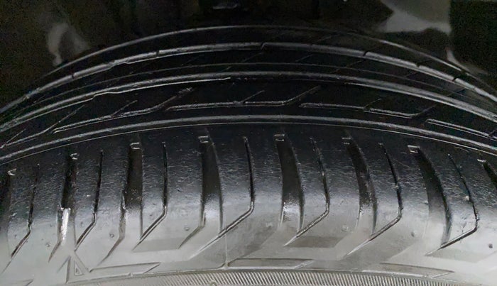 2019 Jeep Compass 1.4 LIMITED PLUS AT, Petrol, Automatic, 27,189 km, Right Front Tyre Tread
