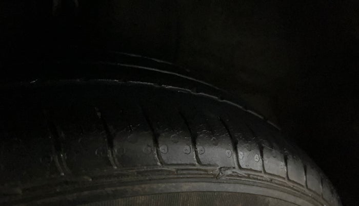 2023 Hyundai EXTER SX 1.2 CNG MT, CNG, Manual, 80,793 km, Right Rear Tyre Tread