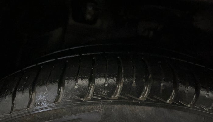 2023 Hyundai EXTER SX 1.2 CNG MT, CNG, Manual, 80,793 km, Left Front Tyre Tread