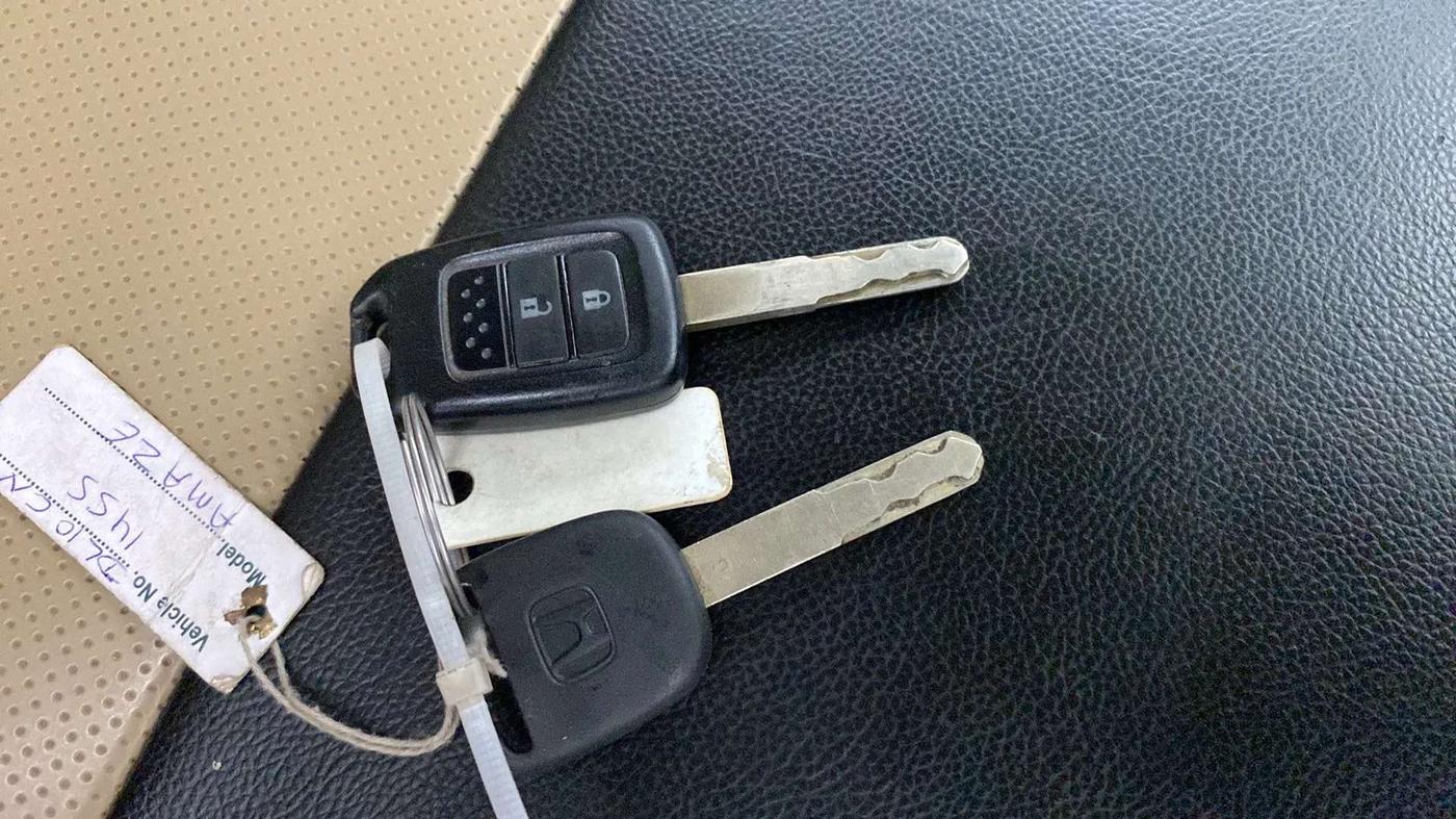 2019 Honda Amaze 1.2L I-VTEC S, Petrol, Manual, 53,403 km, Key Close Up