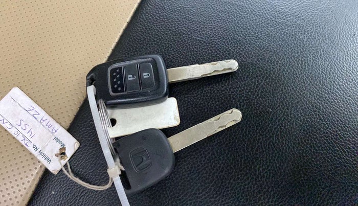 2019 Honda Amaze 1.2L I-VTEC S, Petrol, Manual, 53,403 km, Key Close Up