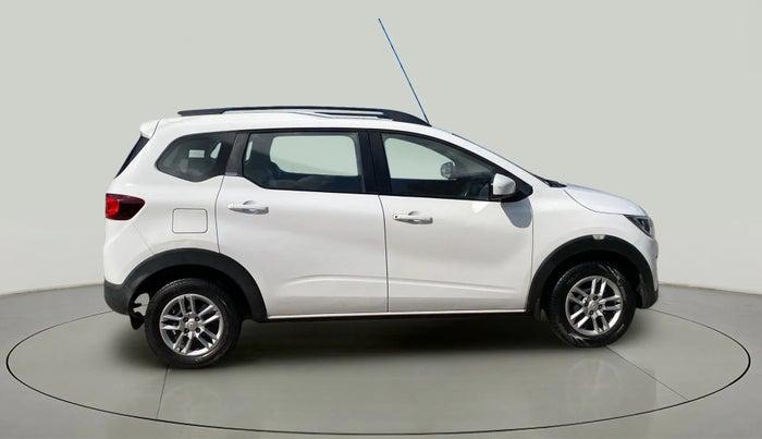 2020 Renault TRIBER RXT, Petrol, Manual, 81,124 km, Right Side