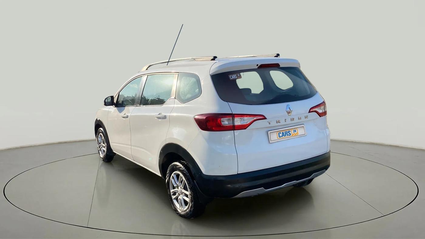 2020 Renault TRIBER RXT, Petrol, Manual, 81,124 km, Left Back Diagonal