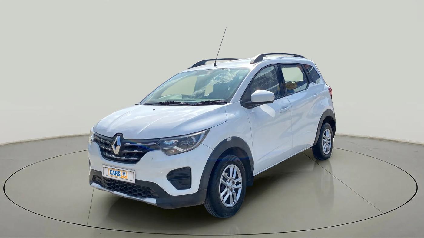 2020 Renault TRIBER RXT, Petrol, Manual, 81,124 km, Left Front Diagonal