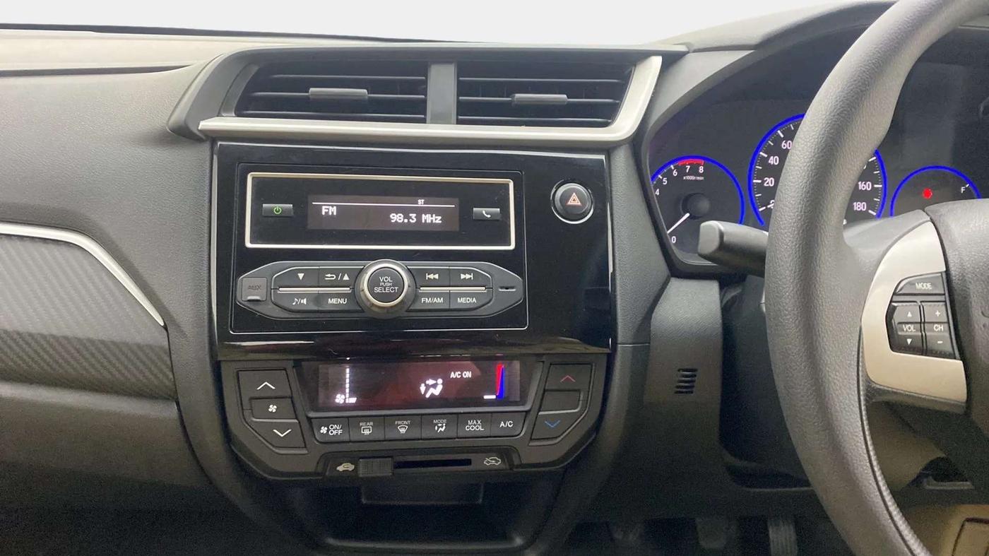 2017 Honda Brio S MT, Petrol, Manual, 17,564 km, Air Conditioner