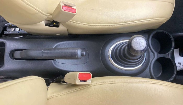 2017 Honda Brio S MT, Petrol, Manual, 17,564 km, Gear Lever