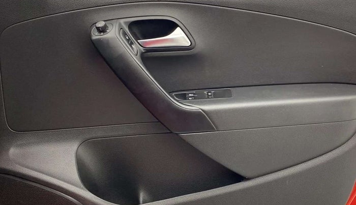 2021 Volkswagen Polo COMFORTLINE 1.0L TSI, Petrol, Manual, 29,050 km, Driver Side Door Panels Control