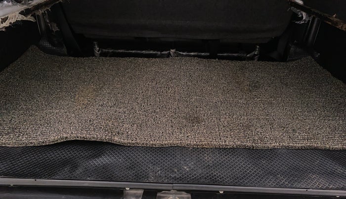 2022 Maruti Eeco 5 STR AC (O), Petrol, Manual, 33,635 km, Boot Inside
