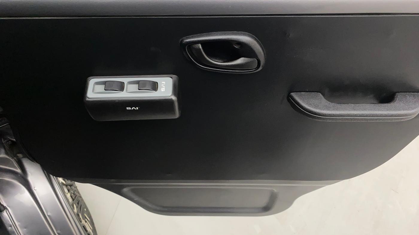 2022 Maruti Eeco 5 STR AC (O), Petrol, Manual, 33,635 km, Driver Side Door Panels Control