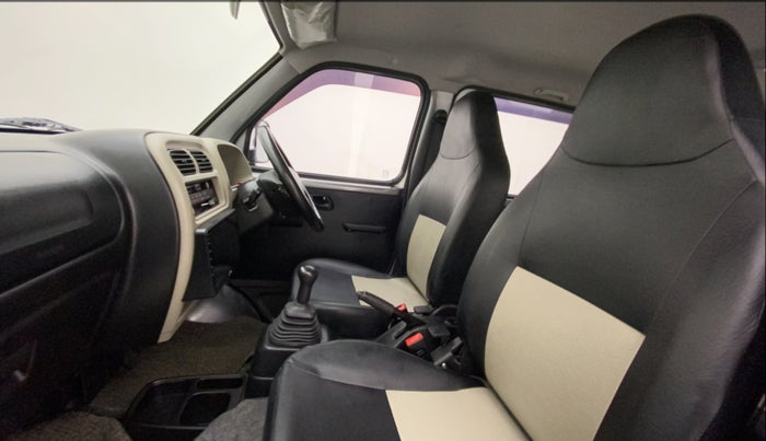 2022 Maruti Eeco 5 STR AC (O), Petrol, Manual, 33,635 km, Right Side Front Door Cabin