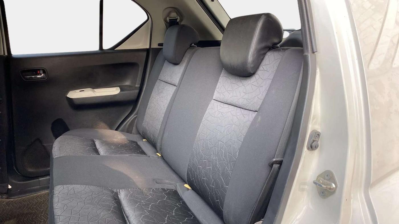 2017 Maruti IGNIS ZETA 1.2, Petrol, Manual, 28,419 km, Right Side Rear Door Cabin