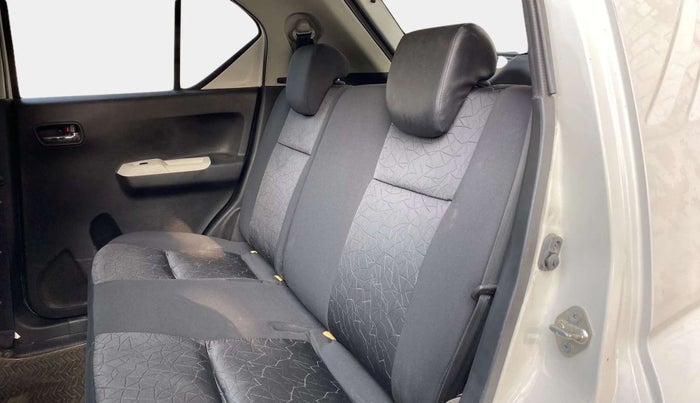 2017 Maruti IGNIS ZETA 1.2, Petrol, Manual, 28,419 km, Right Side Rear Door Cabin