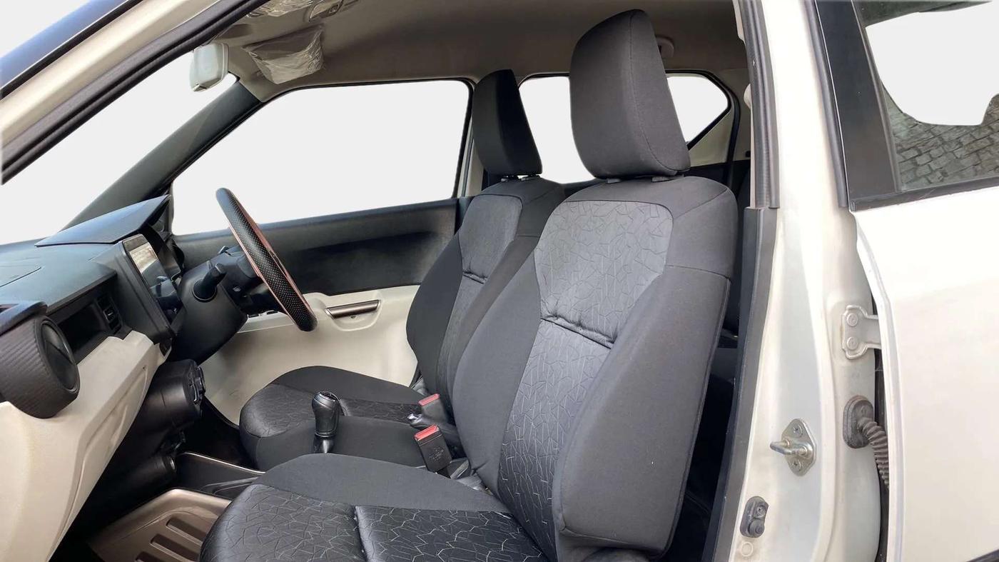 2017 Maruti IGNIS ZETA 1.2, Petrol, Manual, 28,419 km, Right Side Front Door Cabin