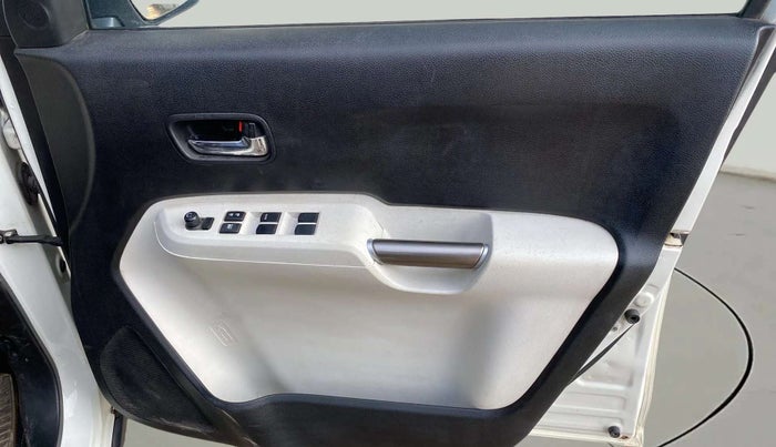 2017 Maruti IGNIS ZETA 1.2, Petrol, Manual, 28,419 km, Driver Side Door Panels Control
